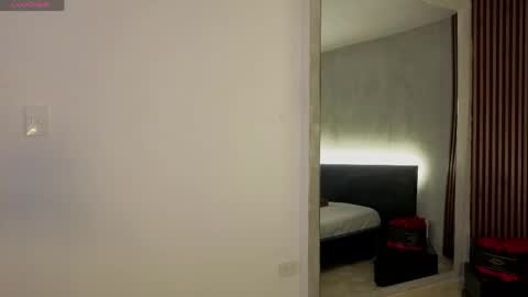 emmi_collins online show from 05/01/26, 08:24