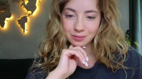 Miss Emmi online show from 05/07/26, 11:48