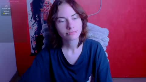 Snapshot of emmi_rossum chatting on 07/04/26, 05:46 Emmi online show from 07/04/26, 05:46