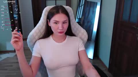 Snapshot of emmiclo chatting on 07/27/26, 05:47 Emily online show from 07/27/26, 05:47