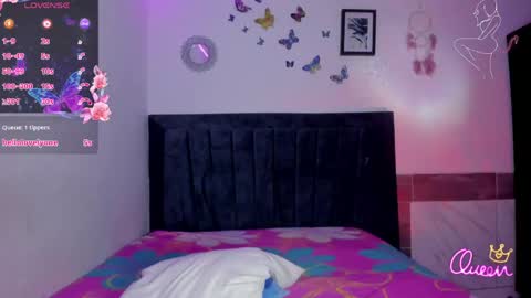 Snapshot of emmie_bunny chatting on 05/18/26, 04:07 Emmie online show from 05/18/26, 04:07