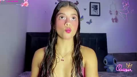 Snapshot of emmie_bunny chatting on 06/21/26, 10:23 Emmie online show from 06/21/26, 10:23