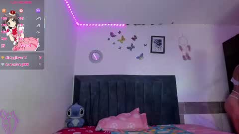 Snapshot of emmie_bunny chatting on 08/08/26, 03:25 Emmie online show from 08/08/26, 03:25