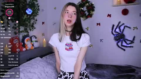 emmie_everly online show from 12/20/25, 01:18