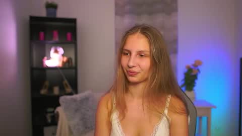 Emmie online show from 03/12/26, 07:53