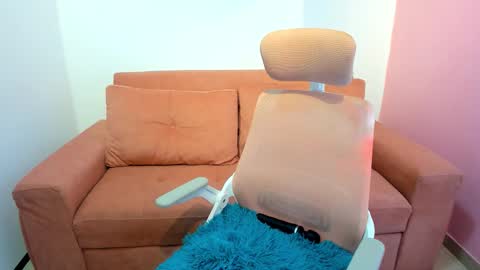 Emmi online show from 01/06/26, 02:21