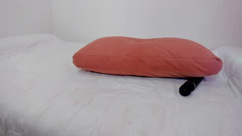 Emmi online show from 04/11/26, 07:45