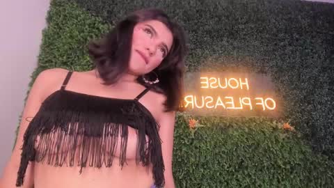 Emmiily online show from 03/12/25, 03:35