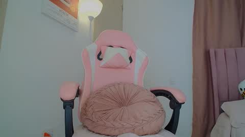 emmily online show from 10/13/25, 07:58