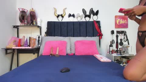          online show from 11/29/25, 01:47