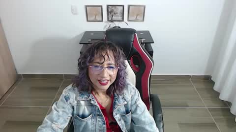 Emmily online show from 11/29/25, 05:43