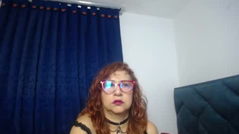 Snapshot of emmilychevalier chatting on 07/08/26, 06:29 Emmily online show from 07/08/26, 06:29
