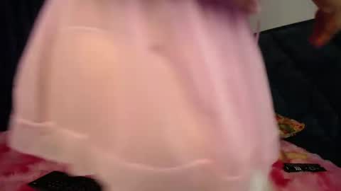 Snapshot of emmilychevalier chatting on 07/22/26, 05:43 Emmily online show from 07/22/26, 05:43