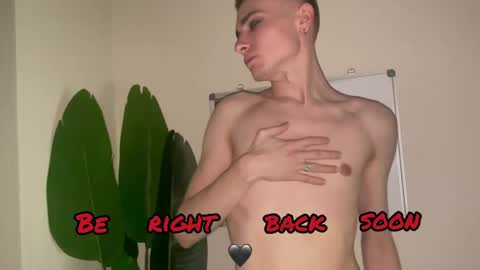 Emmit online show from 04/18/26, 07:58