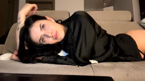 EmmaLovel online show from 01/28/25, 11:50