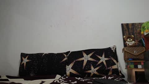 emmy___lee online show from 12/19/24, 03:40