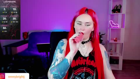 Snapshot of emmybrightj_ chatting on 01/17/25, 12:31 Emmy Bright     50  online show from 01/17/25, 12:31