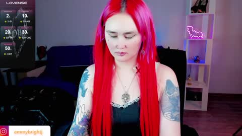 Snapshot of emmybrightj_ chatting on 01/17/25, 07:51 Emmy Bright     50  online show from 01/17/25, 07:51