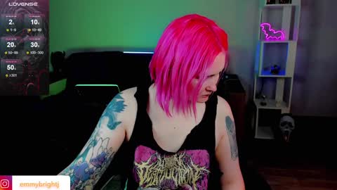 Snapshot of emmybrightj_ chatting on 02/03/25, 12:47 Emmy Bright     50  online show from 02/03/25, 12:47