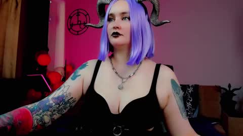 Snapshot of emmybrightj_ chatting on 02/18/25, 04:48 Emmy Bright     50  online show from 02/18/25, 04:48