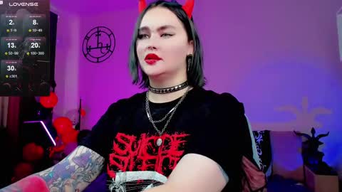 Snapshot of emmybrightj_ chatting on 02/25/25, 05:41 Emmy Bright     50  online show from 02/25/25, 05:41