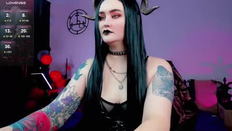 Snapshot of emmybrightj_ chatting on 02/27/25, 01:05 Emmy Bright     50  online show from 02/27/25, 01:05