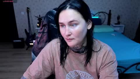 Snapshot of emmybrightj_ chatting on 06/05/26, 05:36 Emmy Bright 50 online show from 06/05/26, 05:36