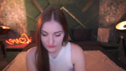 E M M Y online show from 10/01/25, 05:57