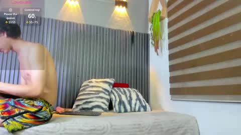emmyy_fantasyy online show from 04/25/26, 12:19