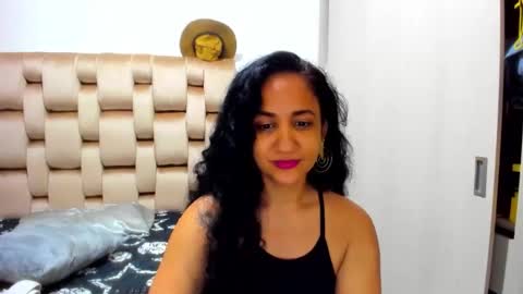 emperatriztapia online show from 04/17/26, 01:08