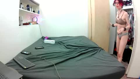 Empress Lillth online show from 04/17/26, 06:33