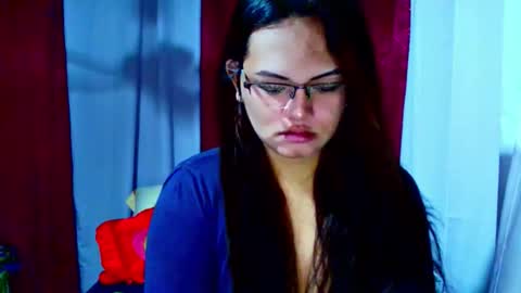 Snapshot of empressrheo chatting on 10/16/25, 03:07 empressrheo online show from 10/16/25, 03:07