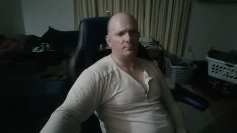 Snapshot of emsguy1 chatting on 12/04/24, 06:55 Matt online show from 12/04/24, 06:55