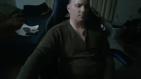 Snapshot of emsguy1 chatting on 01/02/25, 06:40 Matt online show from 01/02/25, 06:40
