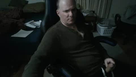 Snapshot of emsguy1 chatting on 02/18/25, 06:04 Matt online show from 02/18/25, 06:04