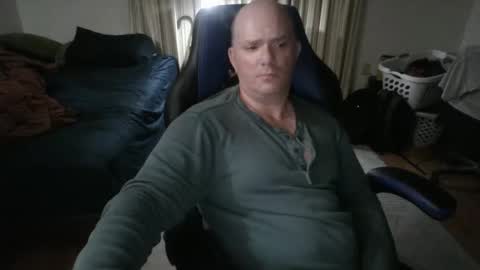 Snapshot of emsguy1 chatting on 09/21/25, 03:30 Matt online show from 09/21/25, 03:30