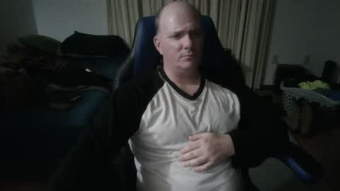 Snapshot of emsguy1 chatting on 01/06/26, 04:16 Matt online show from 01/06/26, 04:16