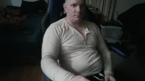 Snapshot of emsguy1 chatting on 02/10/26, 06:17 Matt online show from 02/10/26, 06:17