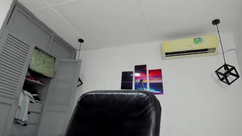 Emy online show from 01/14/25, 03:22