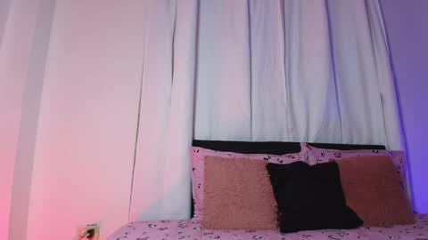 Emy online show from 05/07/26, 02:50