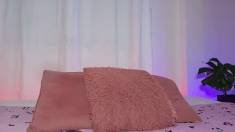 Emy online show from 07/24/26, 01:58