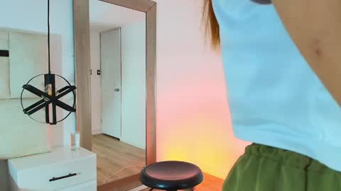 EMY FERRER online show from 05/26/26, 03:24