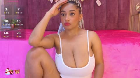 Snapshot of emy_leon chatting on 12/28/24, 10:44 Emy online show from 12/28/24, 10:44