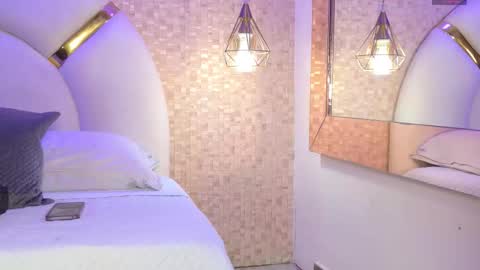 Emy  online show from 10/27/25, 11:36