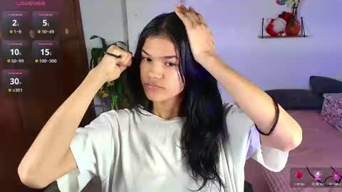 emycarver09 online show from 11/25/25, 11:32