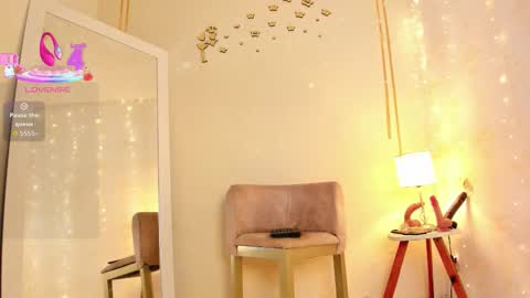 EMYLY  online show from 11/19/25, 11:27