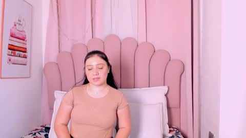 Snapshot of emymorgan chatting on 11/16/25, 12:55 emymorgan online show from 11/16/25, 12:55