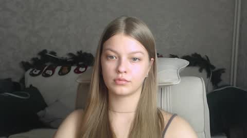 EmySway online show from 01/04/25, 02:14