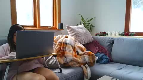 emyxxl online show from 12/22/25, 01:52