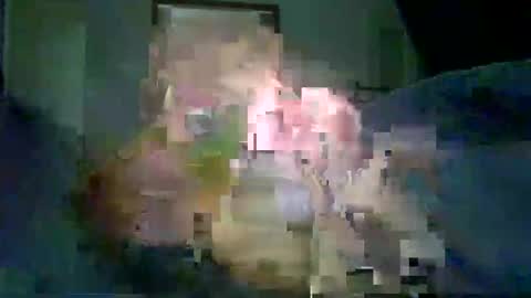 Snapshot of encormoi chatting on 11/21/25, 08:24 encormoi online show from 11/21/25, 08:24